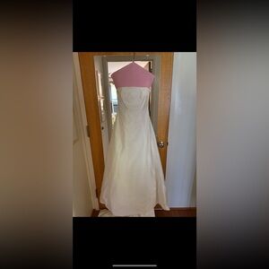 Vintage Silk Elegant White Strapless Gown Wedding Dress